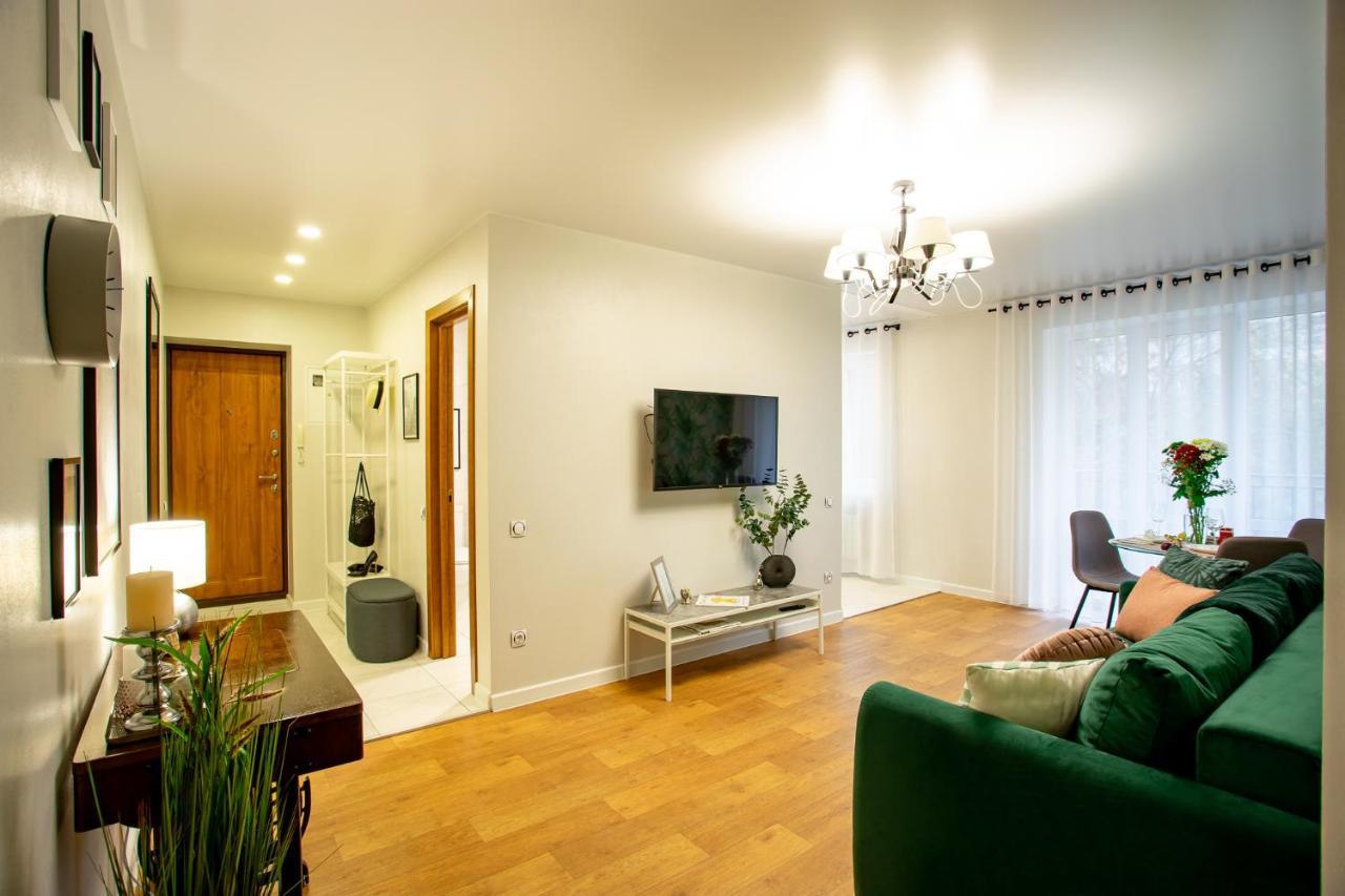 Luxury Apartment With 2 Bedrooms In The City Center Mykolaiv Exterior photo