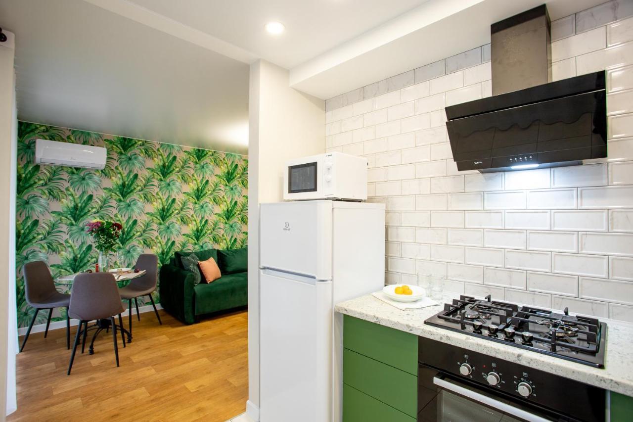 Luxury Apartment With 2 Bedrooms In The City Center Mykolaiv Exterior photo